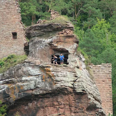 Couette-café D'hotes Petit Arnsbourg 3*